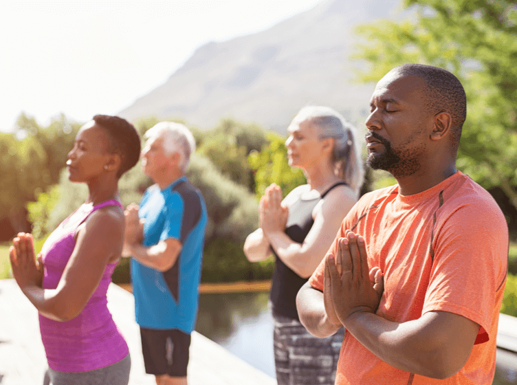 Image Grandparentw with two children sitting with them